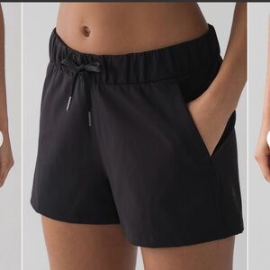 Lululemon On The Fly Short 2.5”